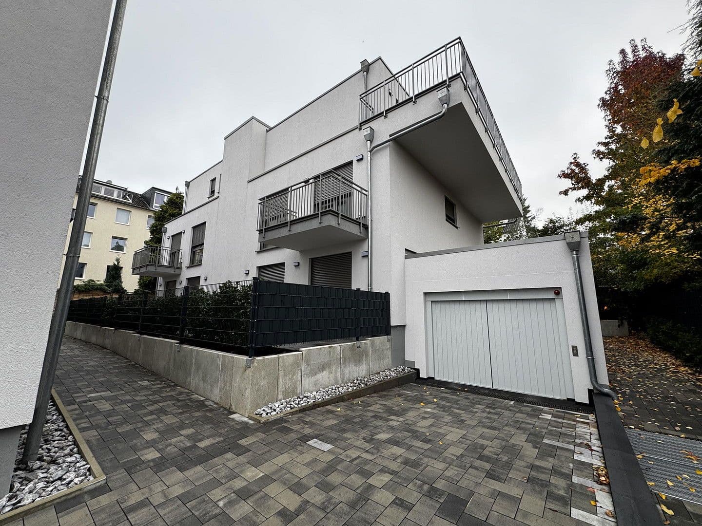 Prenájom bytu 2-izbový 75 m², Kirschblütenweg 11, Düsseldorf, Severné Porýnie - Westfálsko Prenájom bytu 2-izbový 75 m², Kirschblütenweg 11, Düsseldorf, Severné Porýnie - Westfálsko