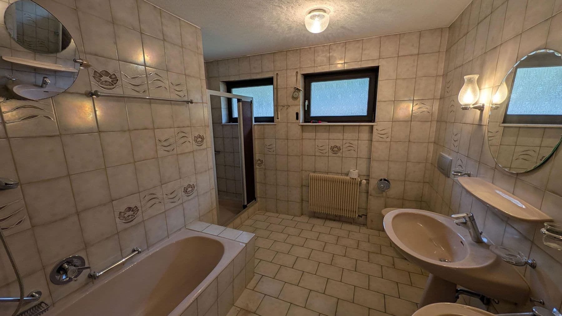 Prenájom bytu 3-izbový 120 m², Bürgermeister-Fröber-Weg 2, Kreuzwertheim, Bavorsko Prenájom bytu 3-izbový 120 m², Bürgermeister-Fröber-Weg 2, Kreuzwertheim, Bavorsko