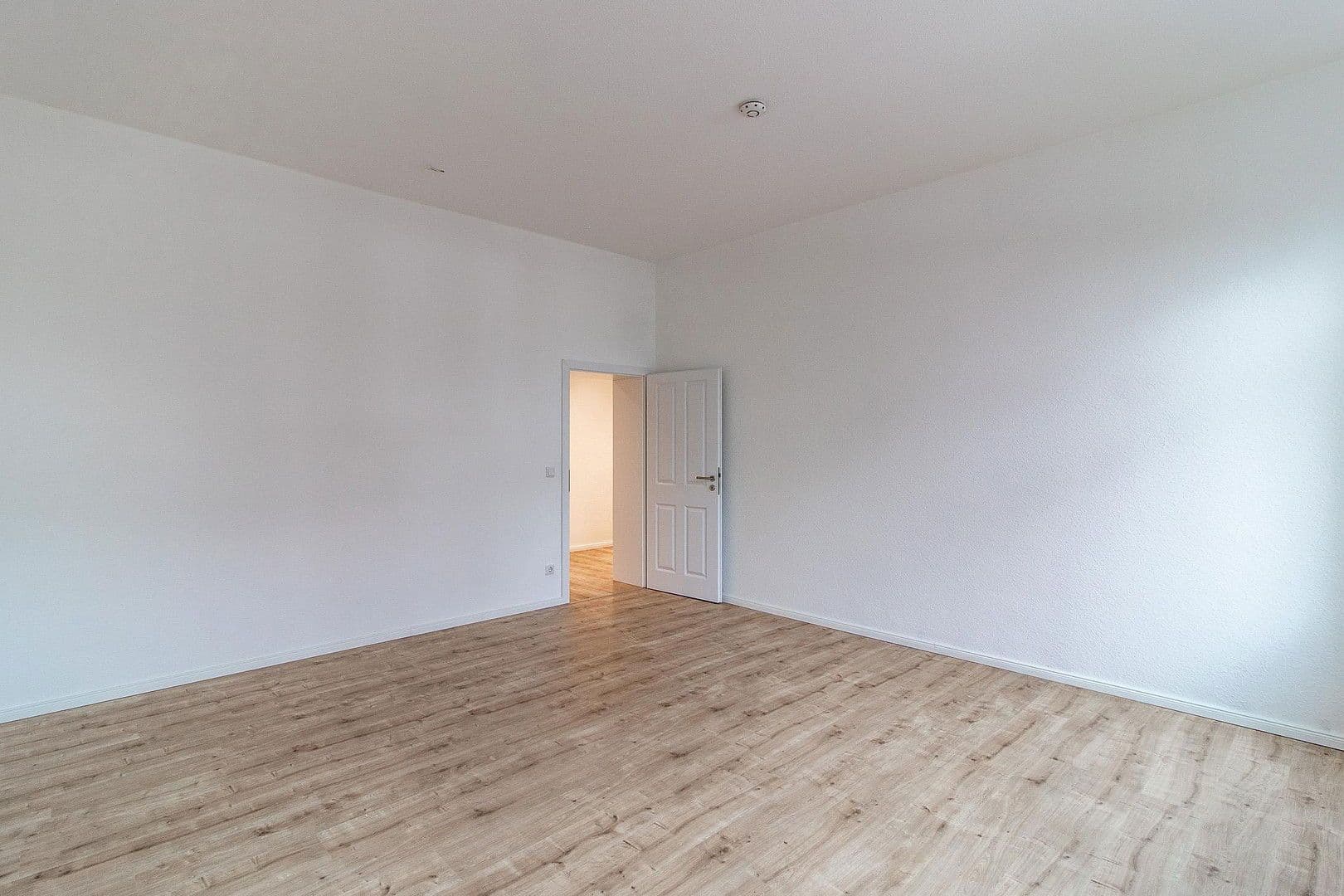 Predaj bytu 4-izbový 94 m², Chemnitz, Sasko Predaj bytu 4-izbový 94 m², Chemnitz, Sasko