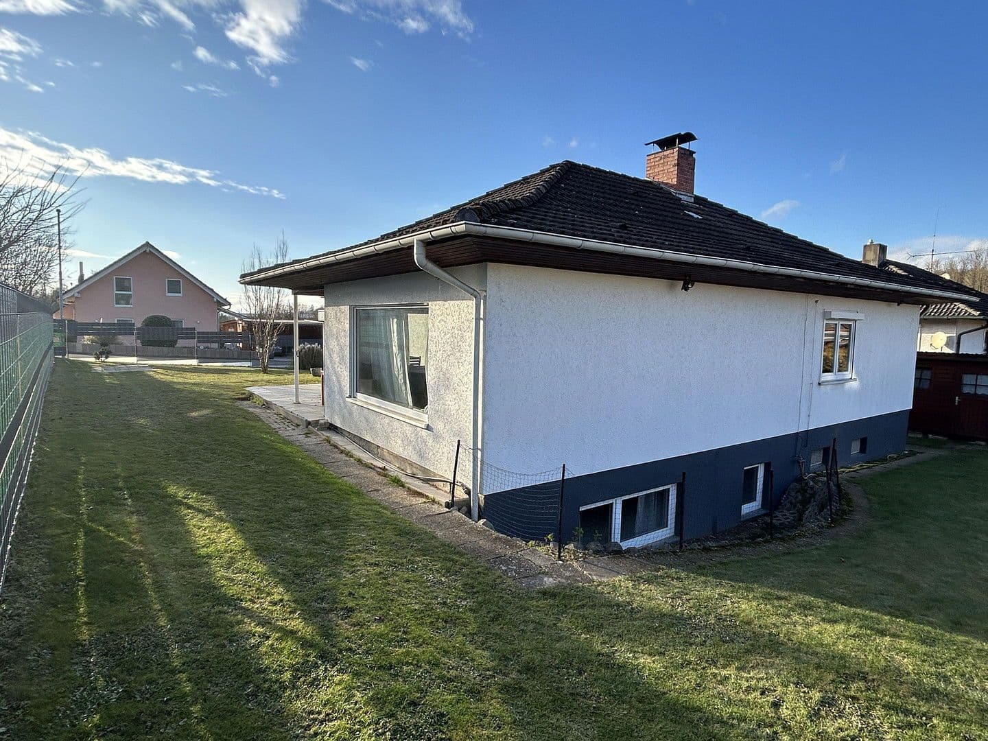 Predaj domu 165 m², pozemek 752 m², Herbolzheim, Bádensko-Wurttembersko Predaj domu 165 m², pozemek 752 m², Herbolzheim, Bádensko-Wurttembersko