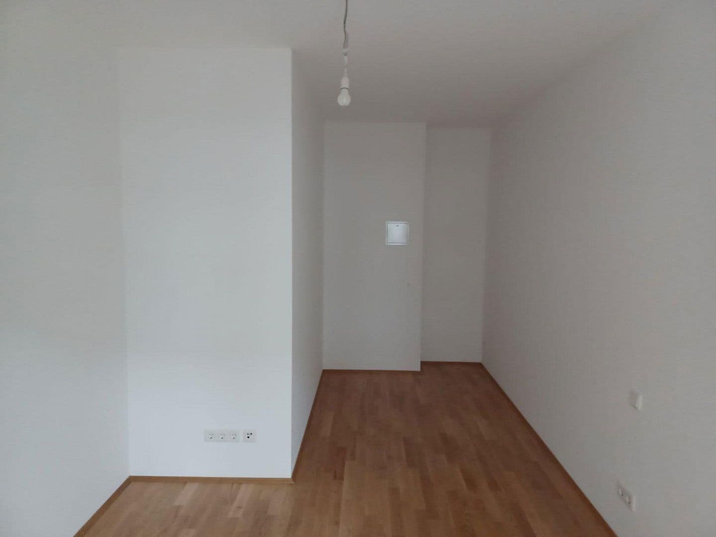 Prenájom bytu 2-izbový 60 m², Hönower Straße 5, Berlin, Berlín Prenájom bytu 2-izbový 60 m², Hönower Straße 5, Berlin, Berlín
