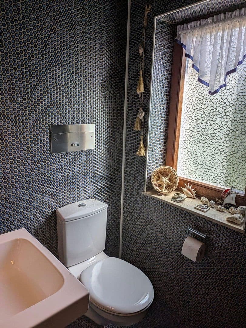 Predaj domu 255 m², pozemek 700 m², Neustadt an der Aisch, Bavorsko Predaj domu 255 m², pozemek 700 m², Neustadt an der Aisch, Bavorsko