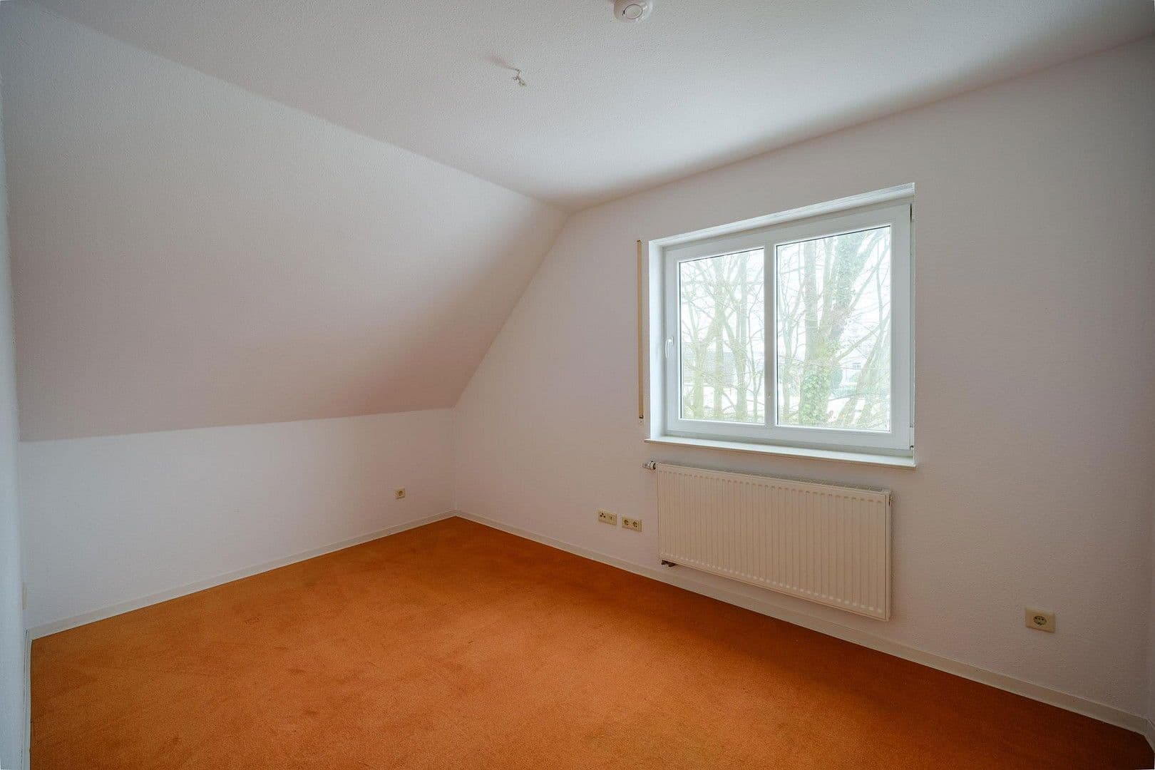 Prenájom domu 73 m², pozemek 222 m², Oldenburg, Dolné Sasko Prenájom domu 73 m², pozemek 222 m², Oldenburg, Dolné Sasko