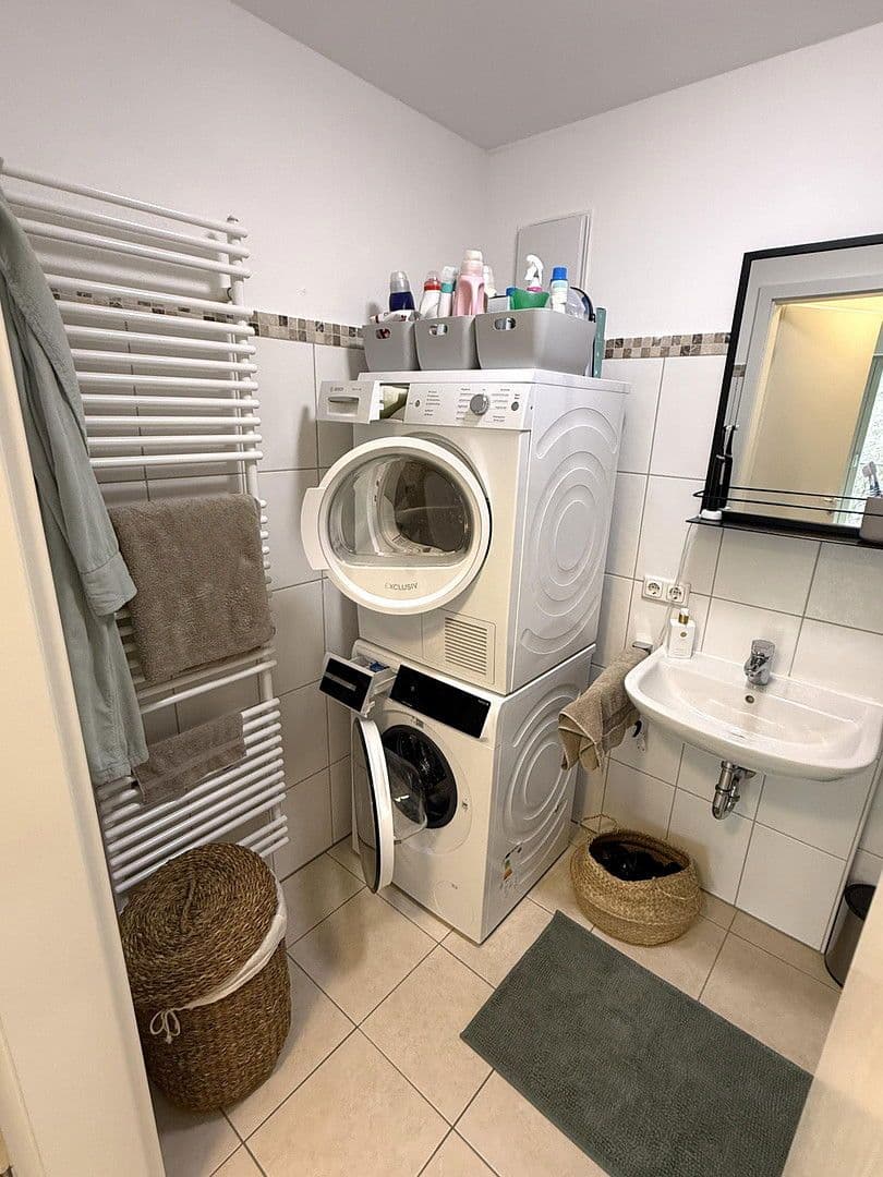 Prenájom bytu 3-izbový 81 m², Martin-Luther-Str. 10, Grafing, Bavorsko Prenájom bytu 3-izbový 81 m², Martin-Luther-Str. 10, Grafing, Bavorsko