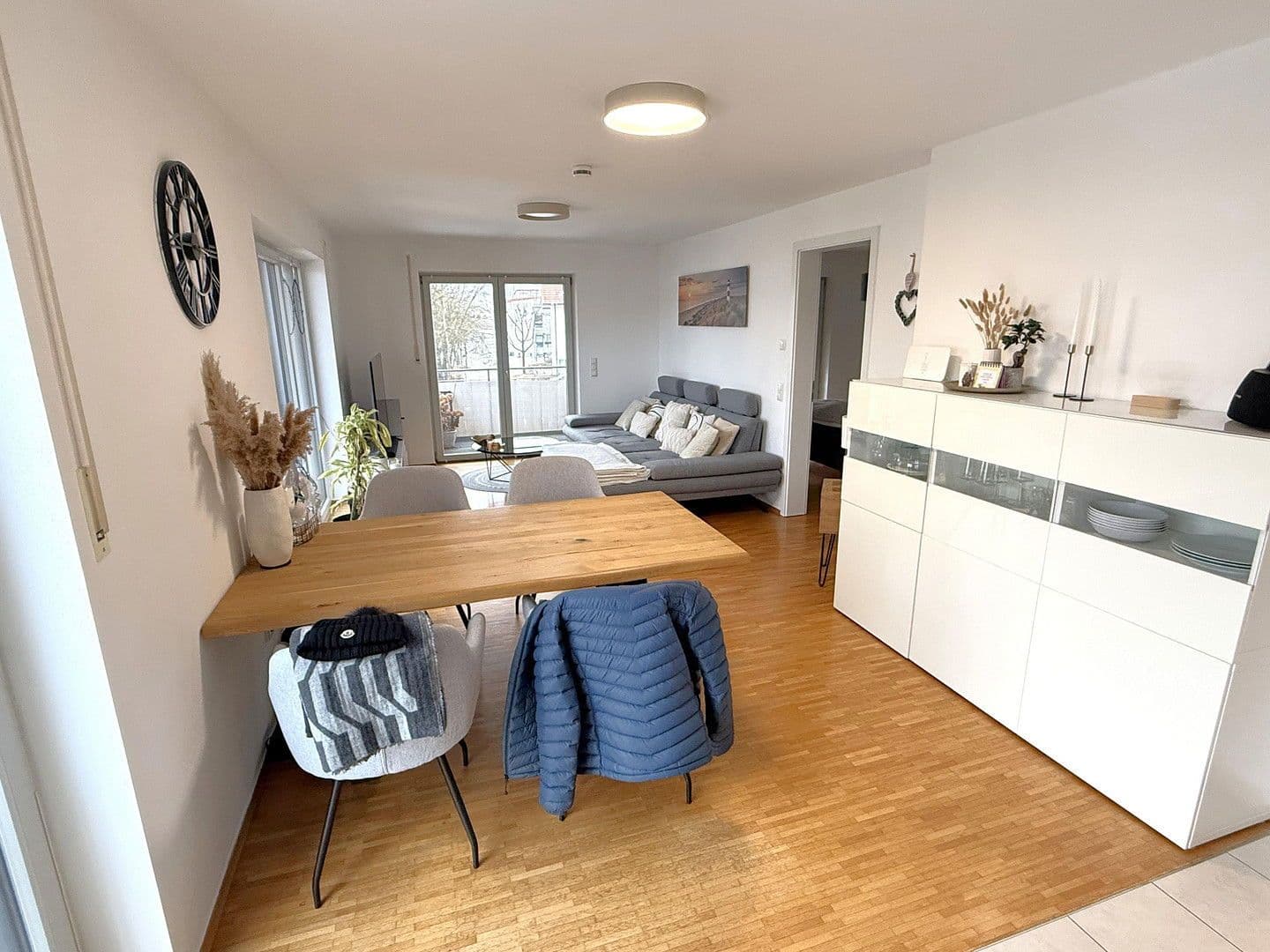 Prenájom bytu 3-izbový 81 m², Martin-Luther-Str. 10, Grafing, Bavorsko Prenájom bytu 3-izbový 81 m², Martin-Luther-Str. 10, Grafing, Bavorsko