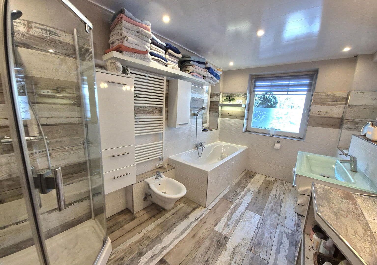 Predaj domu 181 m², pozemek 819 m², Schmiedestr.1, Twedt, Šlezvicko-Holštajnsko Predaj domu 181 m², pozemek 819 m², Schmiedestr.1, Twedt, Šlezvicko-Holštajnsko