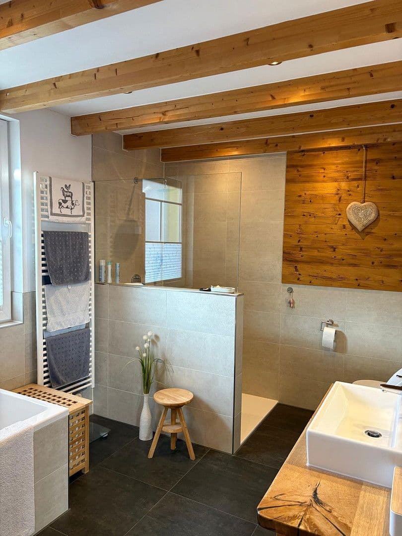 Predaj domu 130 m², pozemek 214 m², Hausener Str. 41/2, Weil der Stadt, Bádensko-Wurttembersko Predaj domu 130 m², pozemek 214 m², Hausener Str. 41/2, Weil der Stadt, Bádensko-Wurttembersko