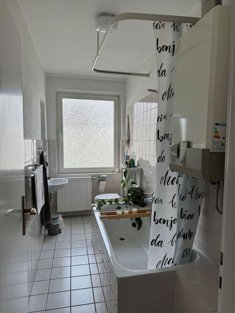 Prenájom bytu 3-izbový 63 m², Hildesheim, Dolné Sasko Prenájom bytu 3-izbový 63 m², Hildesheim, Dolné Sasko