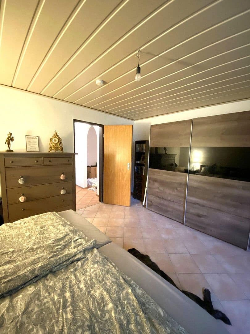 Prenájom bytu 3-izbový 85 m², Kraienbruch 52, Essen, Severné Porýnie - Westfálsko Prenájom bytu 3-izbový 85 m², Kraienbruch 52, Essen, Severné Porýnie - Westfálsko