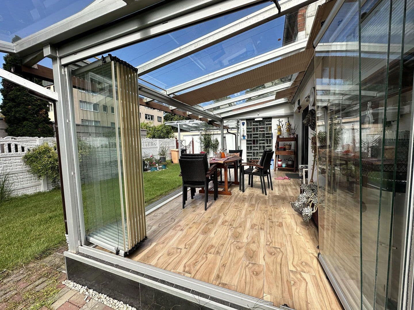 Predaj domu 222 m², pozemek 396 m², Berlin, Berlín Predaj domu 222 m², pozemek 396 m², Berlin, Berlín