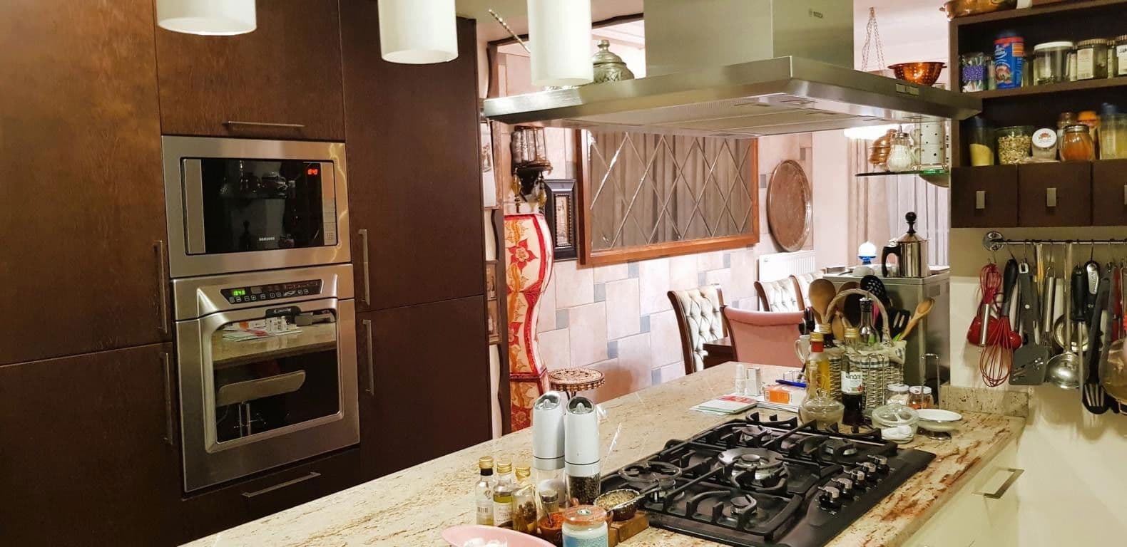 Predaj domu 222 m², pozemek 396 m², Berlin, Berlín Predaj domu 222 m², pozemek 396 m², Berlin, Berlín