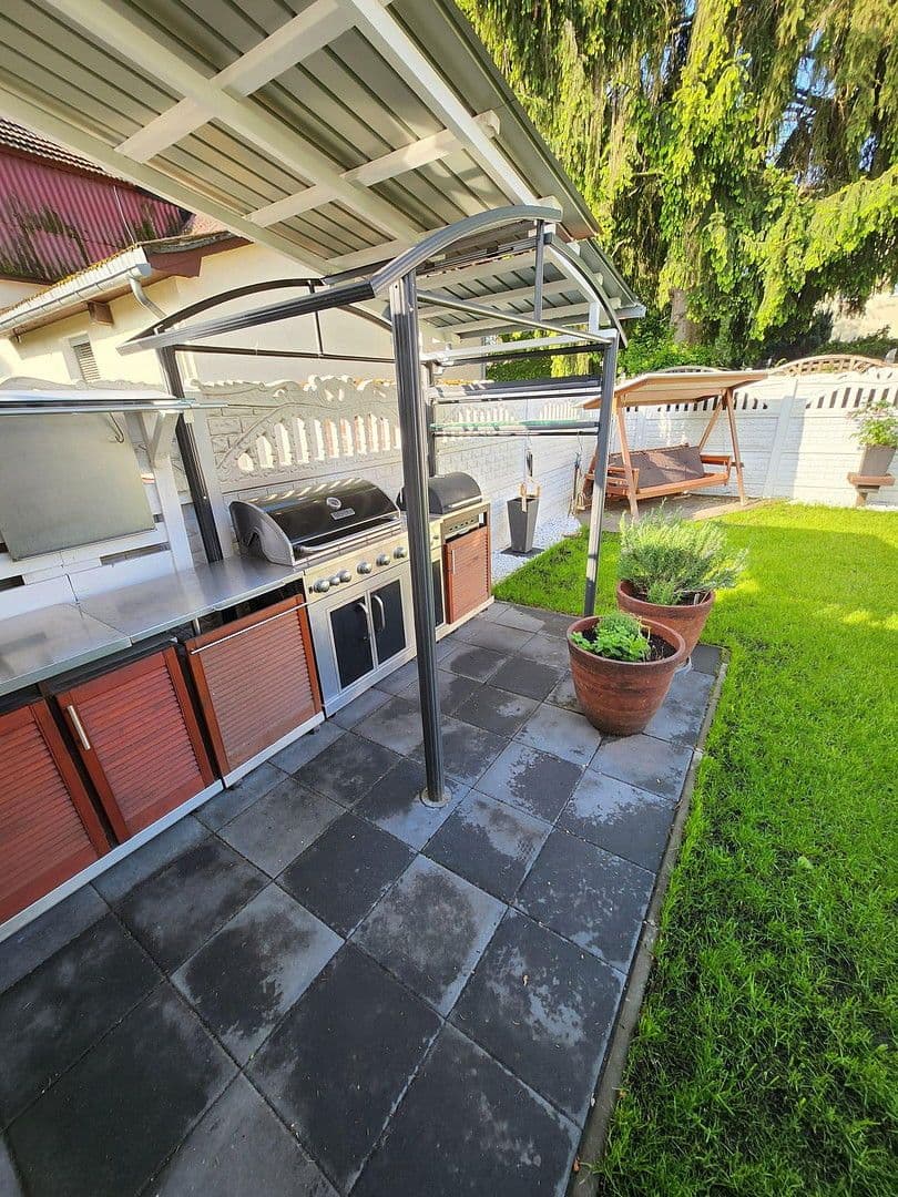 Predaj domu 222 m², pozemek 396 m², Berlin, Berlín Predaj domu 222 m², pozemek 396 m², Berlin, Berlín