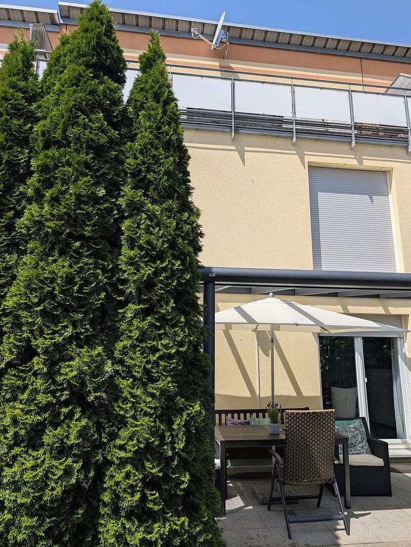 Predaj domu 125 m², pozemek 142 m², Feucht, Bavorsko Predaj domu 125 m², pozemek 142 m², Feucht, Bavorsko