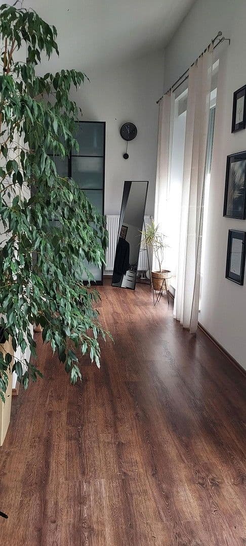 Predaj domu 125 m², pozemek 142 m², Feucht, Bavorsko Predaj domu 125 m², pozemek 142 m², Feucht, Bavorsko