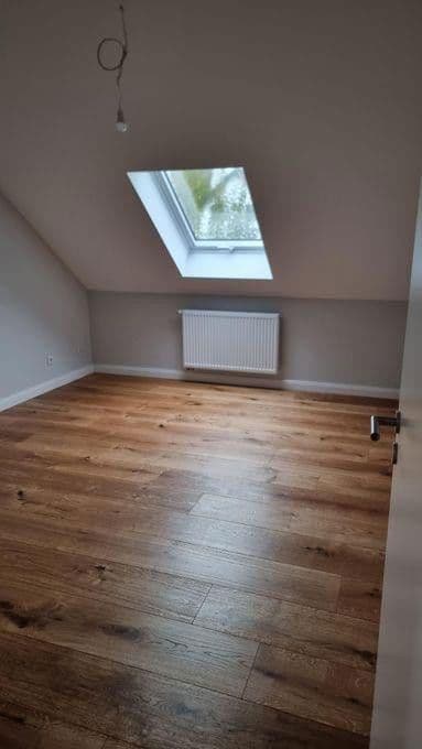 Prenájom bytu 3-izbový 86 m², Schlüchtern, Hesensko Prenájom bytu 3-izbový 86 m², Schlüchtern, Hesensko