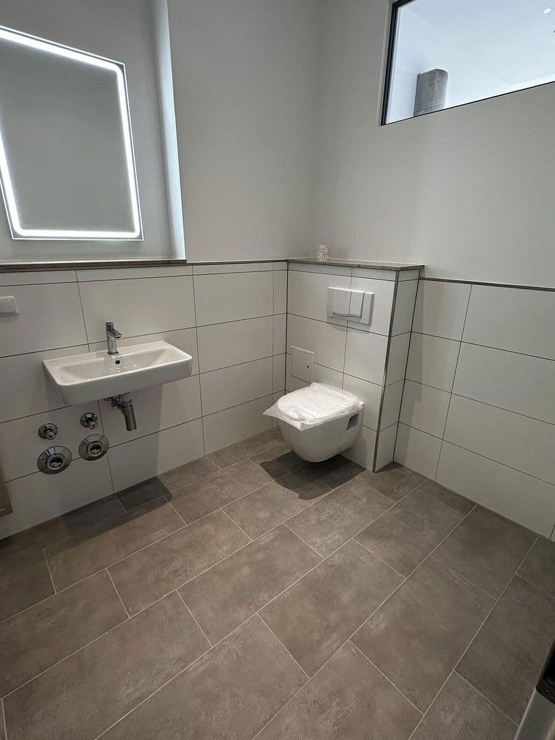 Prenájom bytu 2-izbový 64 m², Kleiner Werder 12, Magdeburg, Sasko-Anhaltsko Prenájom bytu 2-izbový 64 m², Kleiner Werder 12, Magdeburg, Sasko-Anhaltsko