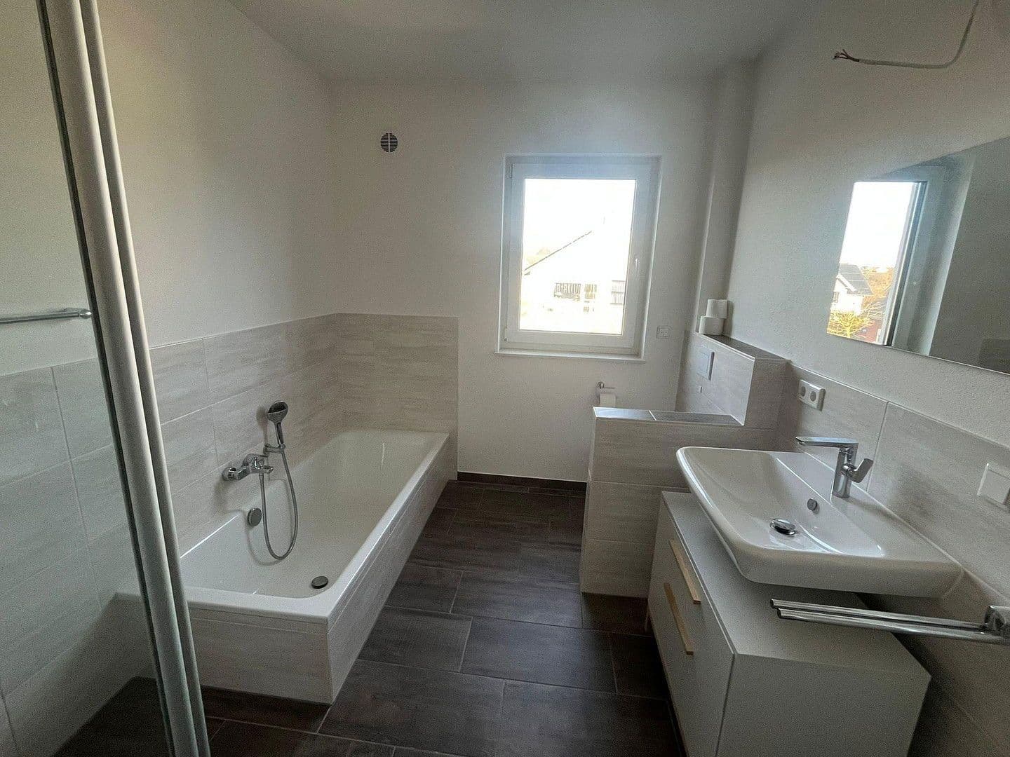 Prenájom bytu 3-izbový 114 m², Fliederweg 1, Espenau, Hesensko Prenájom bytu 3-izbový 114 m², Fliederweg 1, Espenau, Hesensko