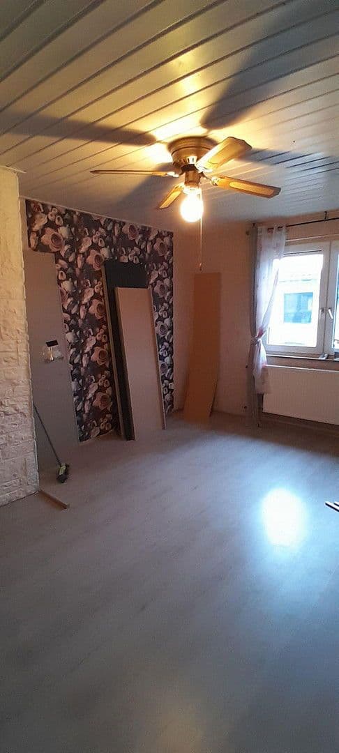 Predaj domu 115 m², pozemek 111 m², Ludwigshafen, Porýnie-Falcko Predaj domu 115 m², pozemek 111 m², Ludwigshafen, Porýnie-Falcko