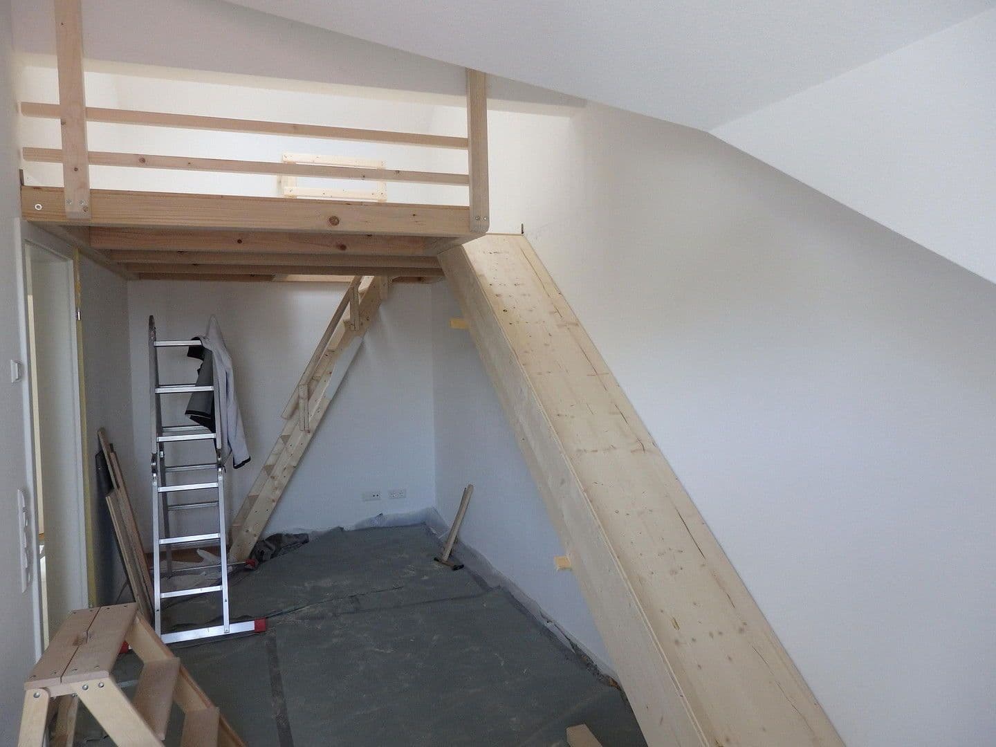 Prenájom bytu 4-izbový 120 m², Wehr, Bádensko-Wurttembersko Prenájom bytu 4-izbový 120 m², Wehr, Bádensko-Wurttembersko