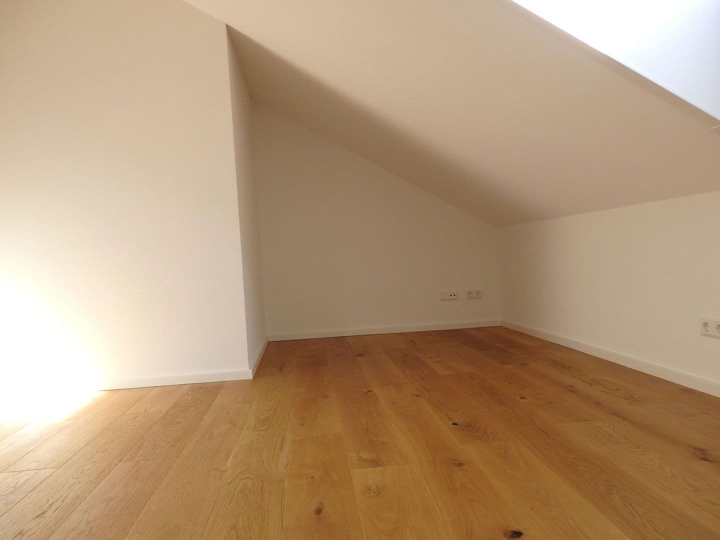 Prenájom bytu 4-izbový 120 m², Wehr, Bádensko-Wurttembersko Prenájom bytu 4-izbový 120 m², Wehr, Bádensko-Wurttembersko