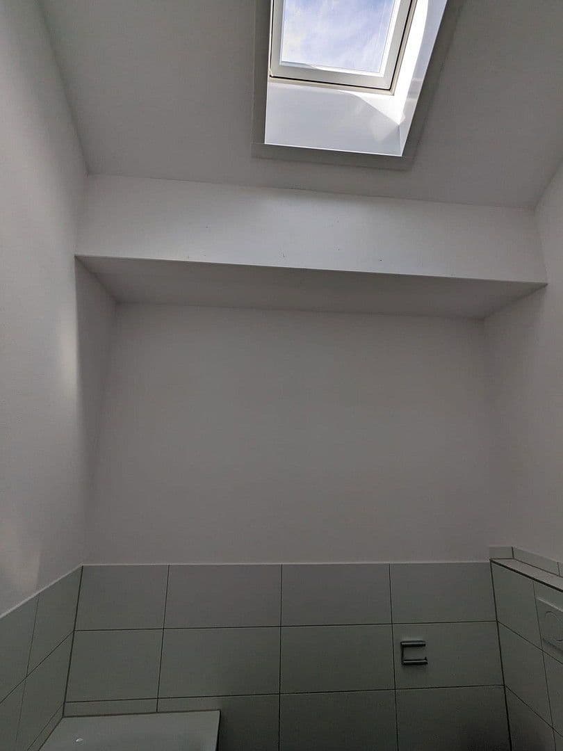 Prenájom bytu 4-izbový 120 m², Wehr, Bádensko-Wurttembersko Prenájom bytu 4-izbový 120 m², Wehr, Bádensko-Wurttembersko