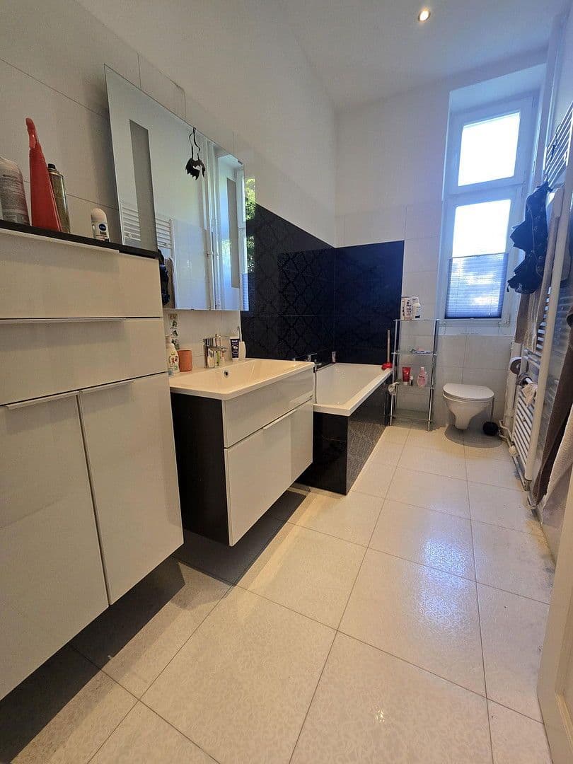 Predaj bytu 6-izbový 193 m², Berlin, Berlín Predaj bytu 6-izbový 193 m², Berlin, Berlín