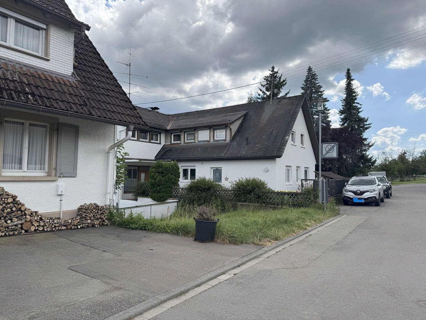 Predaj domu 625 m², pozemek 1.261 m², Löffingen, Bádensko-Wurttembersko Predaj domu 625 m², pozemek 1.261 m², Löffingen, Bádensko-Wurttembersko