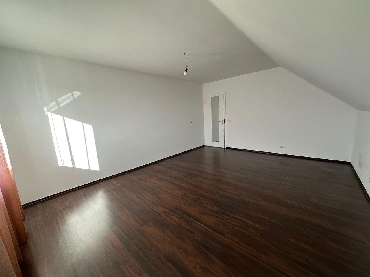 Predaj bytu 3-izbový 95 m², Kaarst, Severné Porýnie - Westfálsko Predaj bytu 3-izbový 95 m², Kaarst, Severné Porýnie - Westfálsko