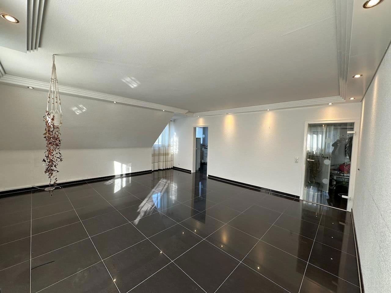 Predaj bytu 3-izbový 95 m², Kaarst, Severné Porýnie - Westfálsko Predaj bytu 3-izbový 95 m², Kaarst, Severné Porýnie - Westfálsko