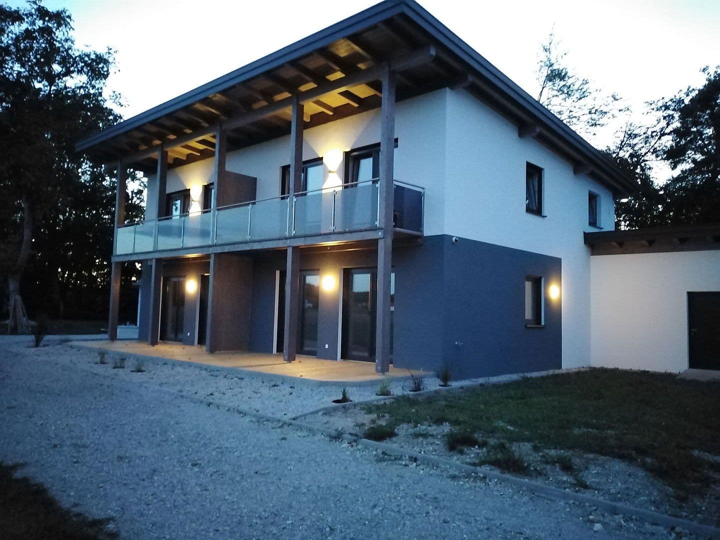 Prenájom domu 94 m², pozemek 100 m², Hochburg-Ach, Horné Rakúsko Prenájom domu 94 m², pozemek 100 m², Hochburg-Ach, Horné Rakúsko