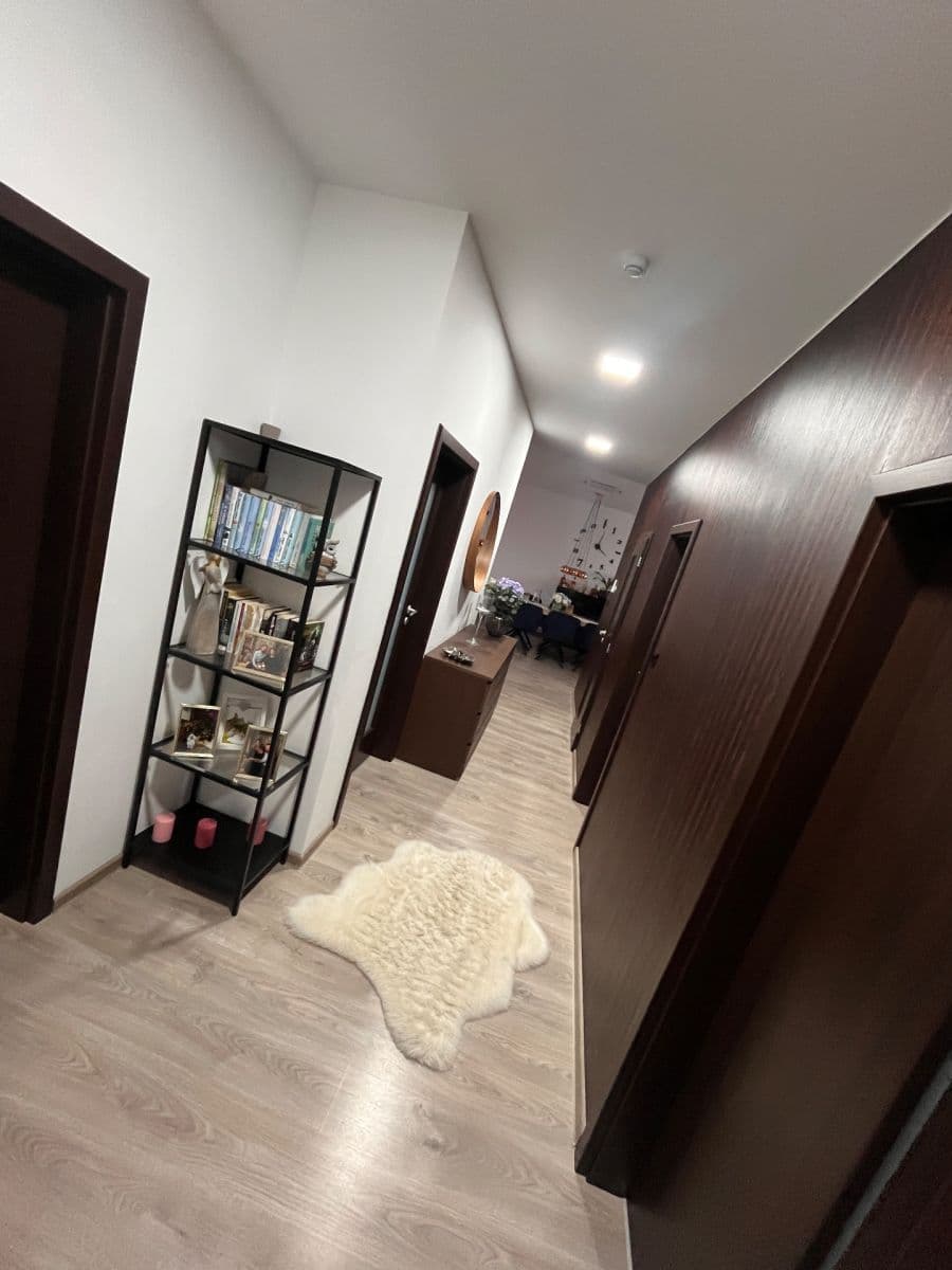 Predaj domu 140 m², pozemek 1.255 m², Orechová Potôň, Trnavský kraj Predaj domu 140 m², pozemek 1.255 m², Orechová Potôň, Trnavský kraj