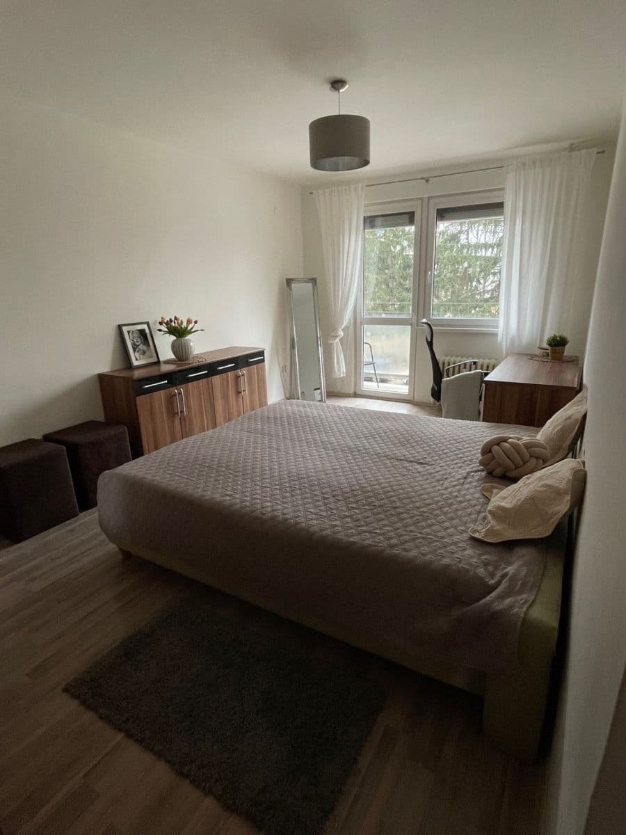 Prenájom bytu 2-izbový 58 m², Pospíšilova, Hradec Králové, Královéhradecký kraj Prenájom bytu 2-izbový 58 m², Pospíšilova, Hradec Králové, Královéhradecký kraj