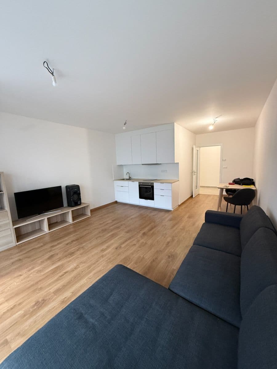 Prenájom bytu 2-izbový 60 m², Měchnovská, Praha, Praha Prenájom bytu 2-izbový 60 m², Měchnovská, Praha, Praha