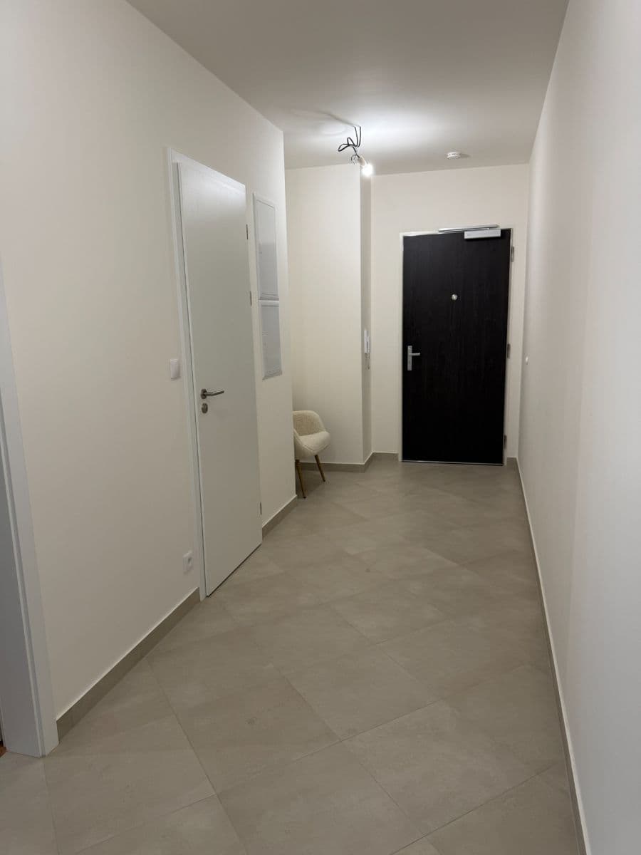 Prenájom bytu 2-izbový 60 m², Měchnovská, Praha, Praha Prenájom bytu 2-izbový 60 m², Měchnovská, Praha, Praha
