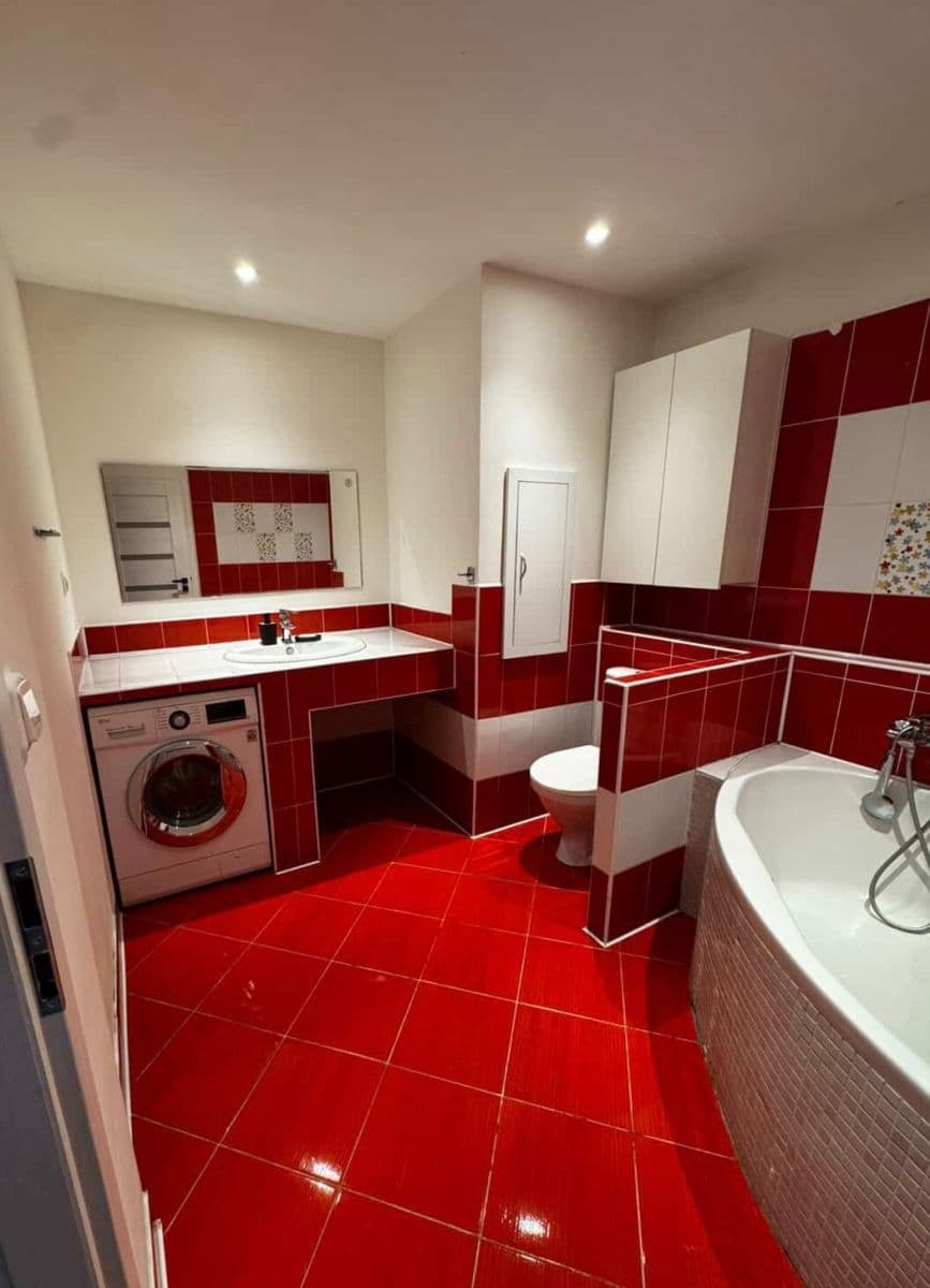 Prenájom bytu 3-izbový 70 m², Jablonecká, Praha, Praha Prenájom bytu 3-izbový 70 m², Jablonecká, Praha, Praha