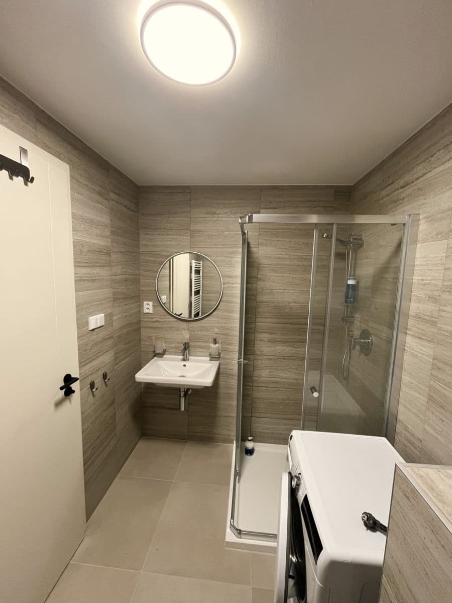 Prenájom bytu 1-izbový 39 m², třída Generála Píky, Brno, Jihomoravský kraj Prenájom bytu 1-izbový 39 m², třída Generála Píky, Brno, Jihomoravský kraj