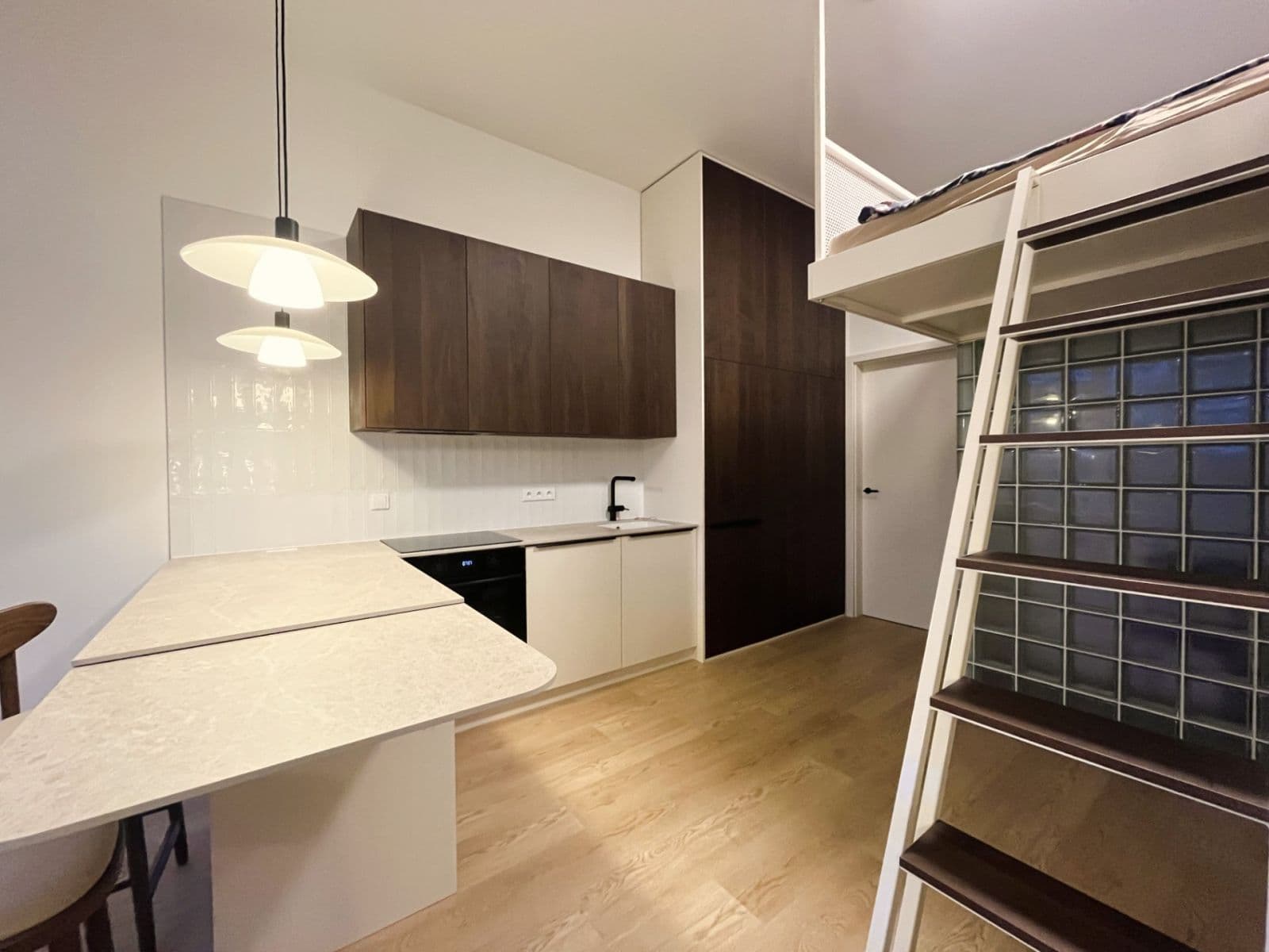 Prenájom bytu 1-izbový 39 m², třída Generála Píky, Brno, Jihomoravský kraj Prenájom bytu 1-izbový 39 m², třída Generála Píky, Brno, Jihomoravský kraj