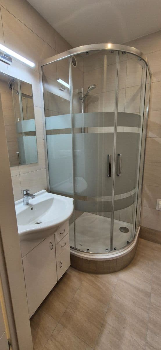 Prenájom bytu 2-izbový 52 m², Jahodová, Praha, Praha Prenájom bytu 2-izbový 52 m², Jahodová, Praha, Praha