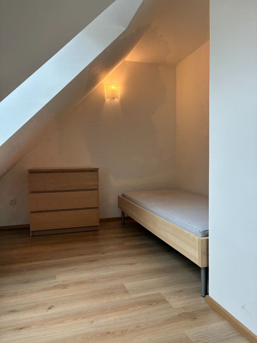 Prenájom bytu 1-izbový 32 m², Za Mlýnem, Hostivice, Středočeský kraj Prenájom bytu 1-izbový 32 m², Za Mlýnem, Hostivice, Středočeský kraj