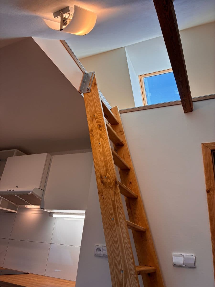 Prenájom bytu 1-izbový 32 m², Za Mlýnem, Hostivice, Středočeský kraj Prenájom bytu 1-izbový 32 m², Za Mlýnem, Hostivice, Středočeský kraj