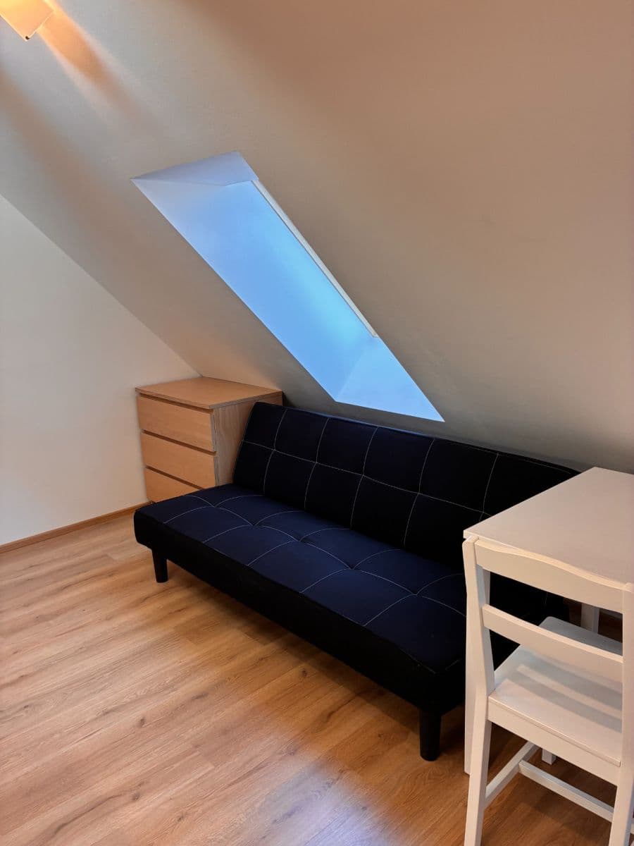 Prenájom bytu 1-izbový 32 m², Za Mlýnem, Hostivice, Středočeský kraj Prenájom bytu 1-izbový 32 m², Za Mlýnem, Hostivice, Středočeský kraj