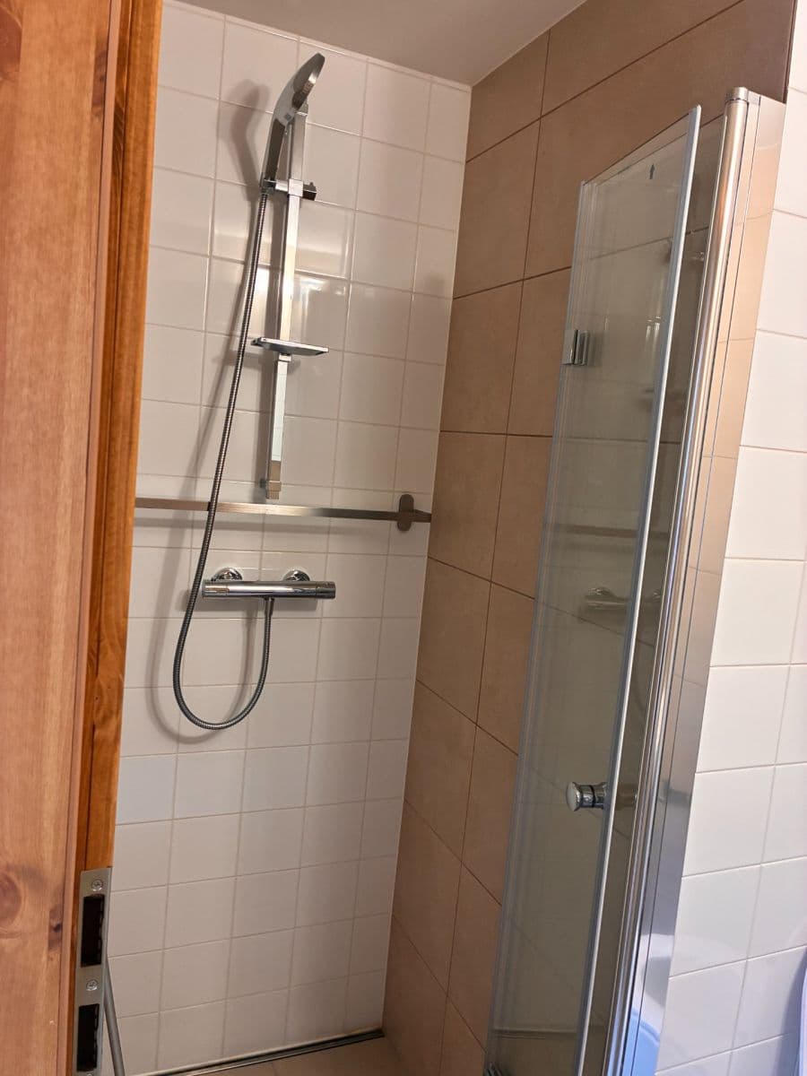 Prenájom bytu 1-izbový 32 m², Za Mlýnem, Hostivice, Středočeský kraj Prenájom bytu 1-izbový 32 m², Za Mlýnem, Hostivice, Středočeský kraj