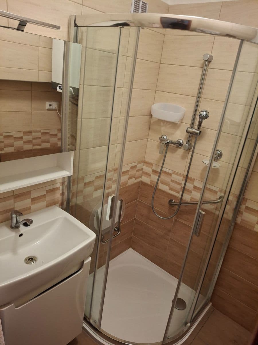 Predaj bytu 3-izbový 60 m², Vráž, Jihočeský kraj Predaj bytu 3-izbový 60 m², Vráž, Jihočeský kraj