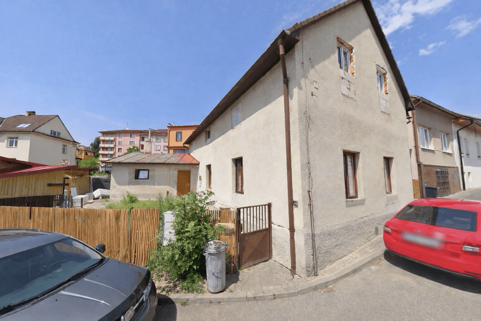 Predaj domu 166 m², pozemek 226 m², Lovčen, Ledeč nad Sázavou, Kraj Vysočina Predaj domu 166 m², pozemek 226 m², Lovčen, Ledeč nad Sázavou, Kraj Vysočina