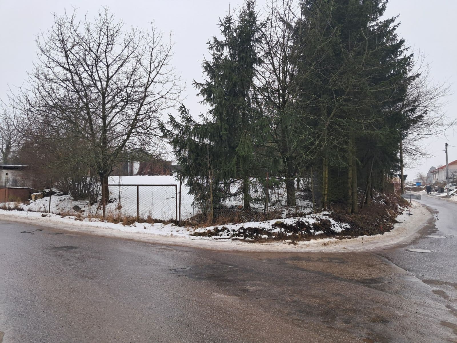 Predaj pozemku 670 m², Hybrálec, Kraj Vysočina Predaj pozemku 670 m², Hybrálec, Kraj Vysočina