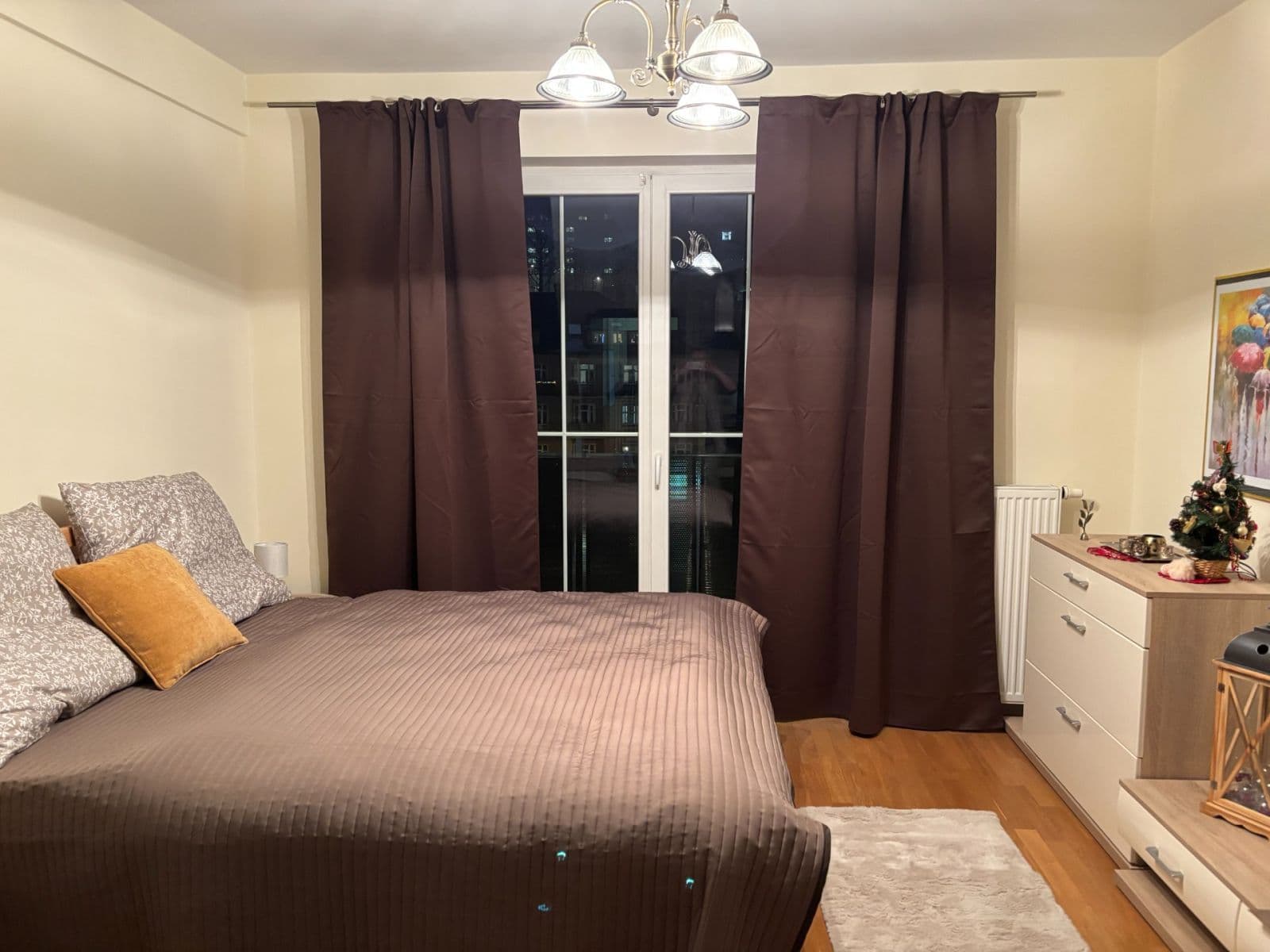 Prenájom bytu 1-izbový 39 m², Jateční, Karlovy Vary, Karlovarský kraj Prenájom bytu 1-izbový 39 m², Jateční, Karlovy Vary, Karlovarský kraj