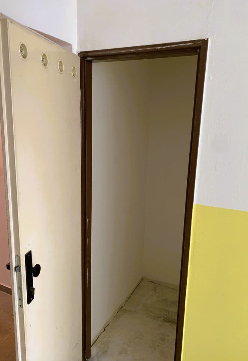 Prenájom bytu 2-izbový 47 m², Děčínská, Kladno, Středočeský kraj Prenájom bytu 2-izbový 47 m², Děčínská, Kladno, Středočeský kraj