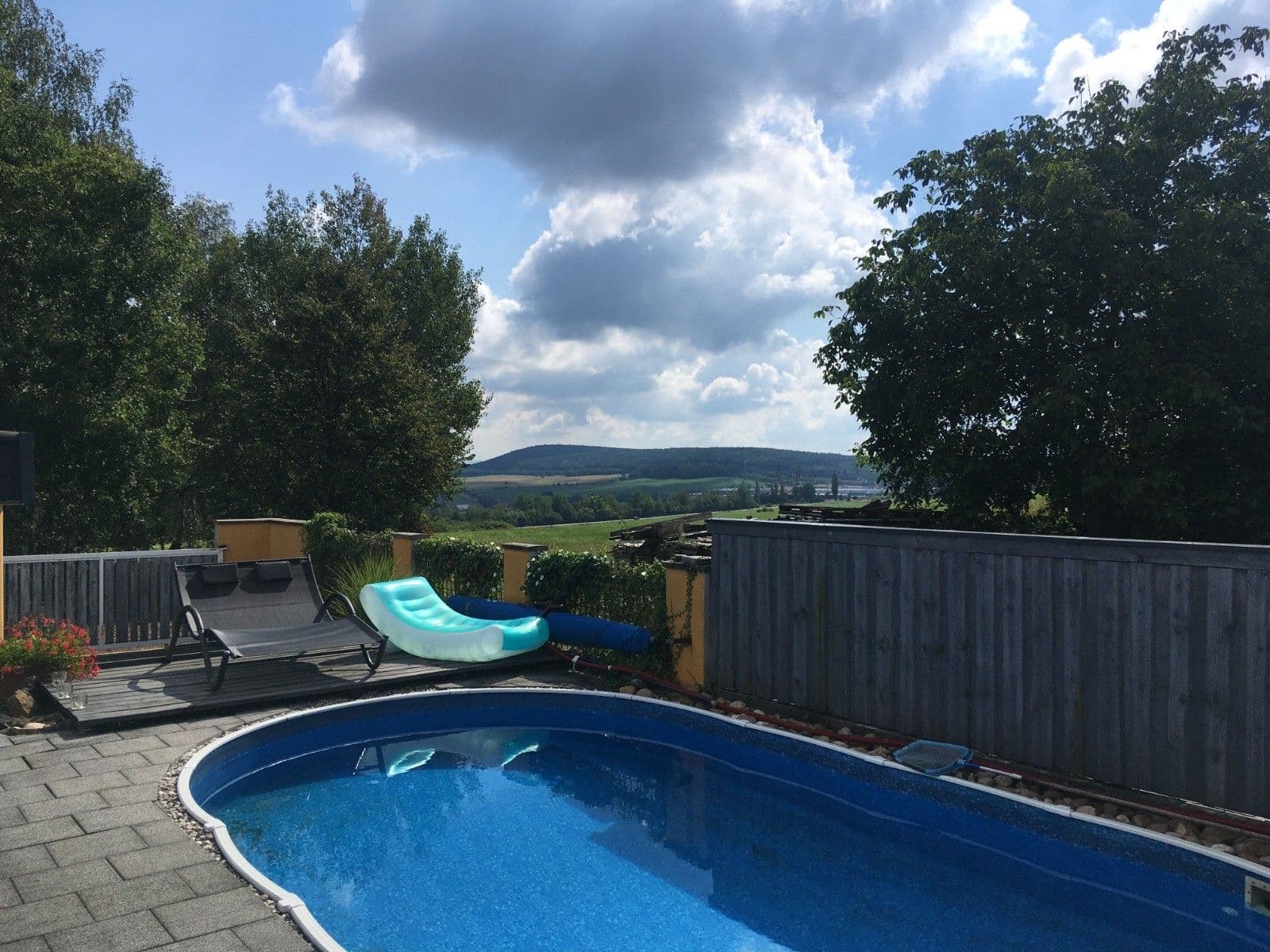 Predaj domu 240 m², pozemek 1.000 m², Pod Skalkou, Kyšice, Plzeňský kraj Predaj domu 240 m², pozemek 1.000 m², Pod Skalkou, Kyšice, Plzeňský kraj