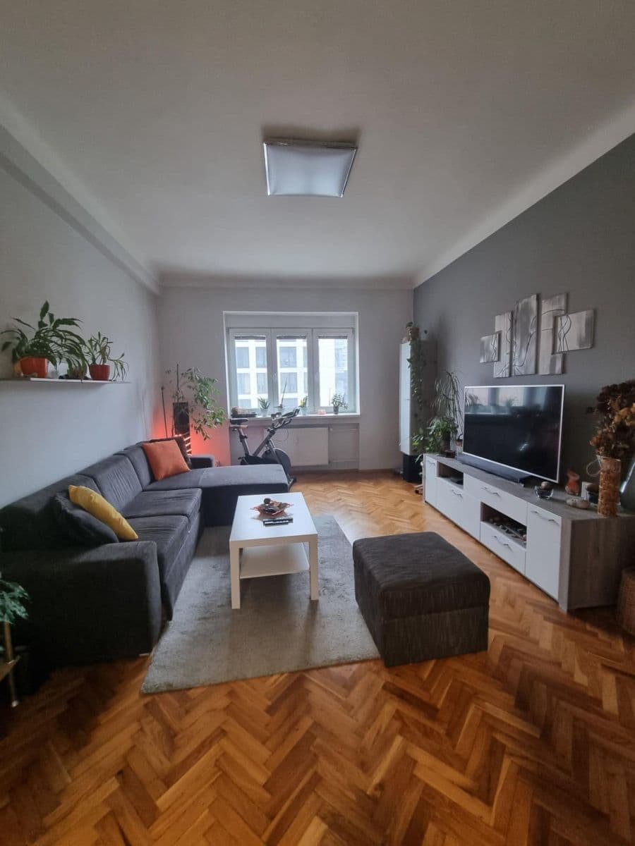 Predaj bytu 2-izbový 73 m², Basilejské náměstí, Praha, Praha Predaj bytu 2-izbový 73 m², Basilejské náměstí, Praha, Praha