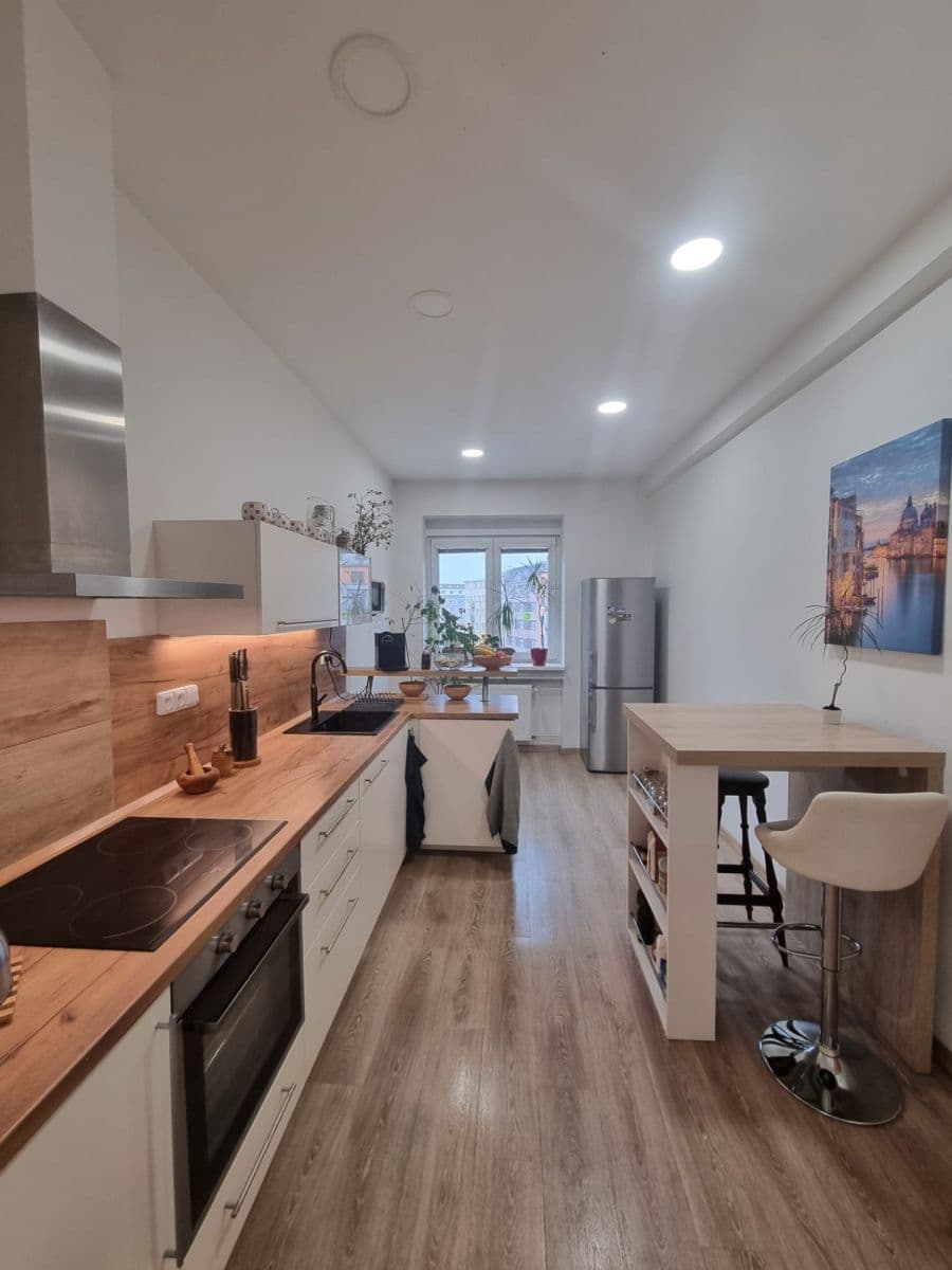 Predaj bytu 2-izbový 73 m², Basilejské náměstí, Praha, Praha Predaj bytu 2-izbový 73 m², Basilejské náměstí, Praha, Praha